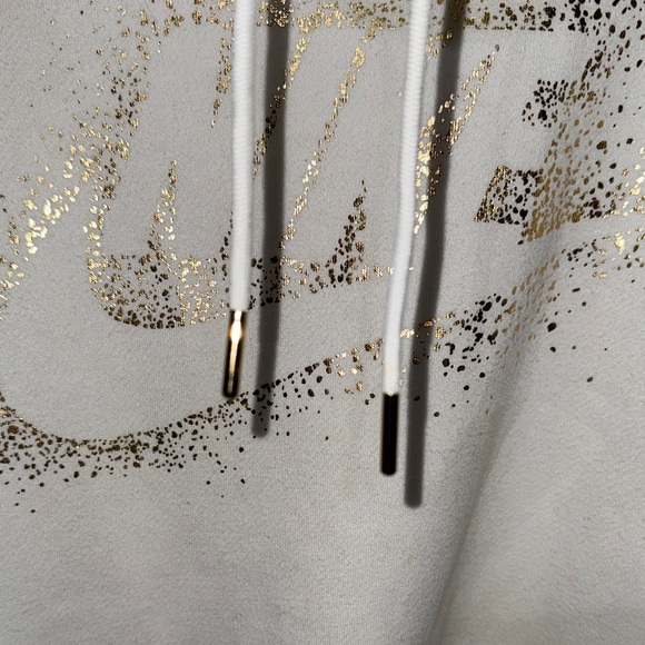 Nike White and Gray Hoodie and Joggers Set. ***Freshly laundered / cozy set - Picture 4 of 16